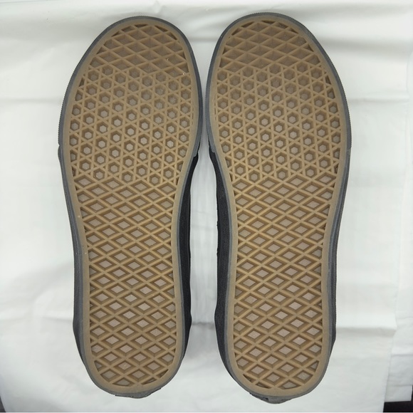 VANS: (NEW) Chukka Low Black Mono Canvas Skate Shoes - (Size 7 M) - Picture 4 of 6